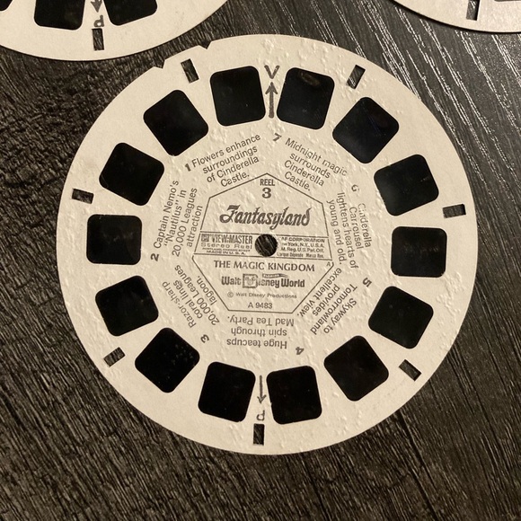 Viewmaster Reels- Walt Disney World Fantasyland - Picture 6 of 8